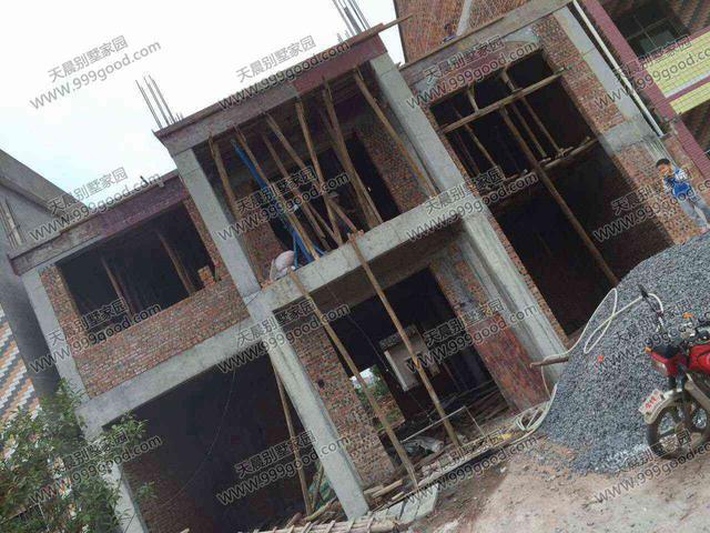 農(nóng)村別墅設(shè)計(jì)圖，車庫(kù)入戶，方正戶型12X12.4米！含建筑圖