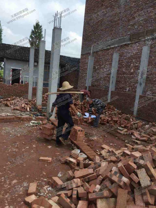 農(nóng)村別墅設(shè)計(jì)圖，車庫(kù)入戶，方正戶型12X12.4米！含建筑圖