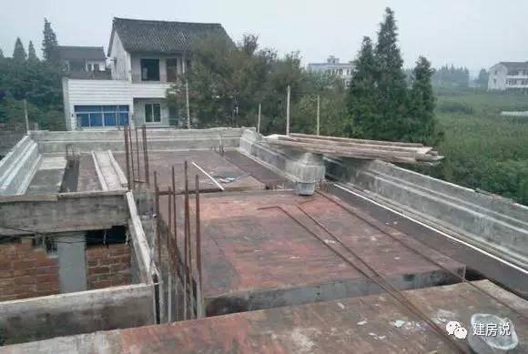 實(shí)拍網(wǎng)友自建三層農(nóng)村別墅過(guò)程，舒適美觀引人矚目