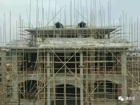 網(wǎng)友花兩年自建鄉(xiāng)村別墅，內(nèi)外裝修明顯比一般人有品位