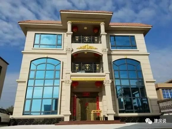 網(wǎng)友花兩年自建鄉(xiāng)村別墅，內(nèi)外裝修明顯比一般人有品位