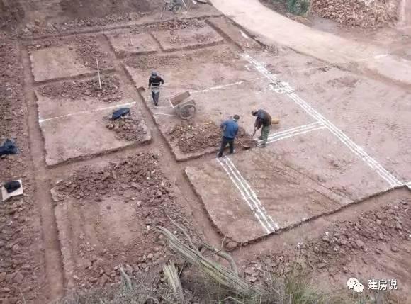 實拍四川網(wǎng)友自建二層農(nóng)村別墅，在村里是獨一無二