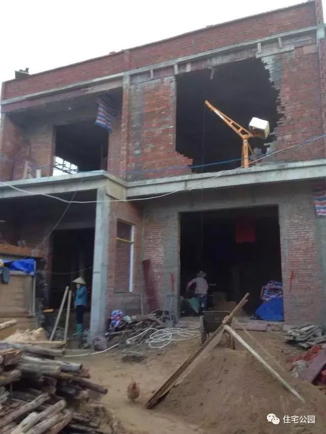 海南父子40萬(wàn)聯(lián)手自建2層養(yǎng)老房，這價(jià)錢(qián)你可信？