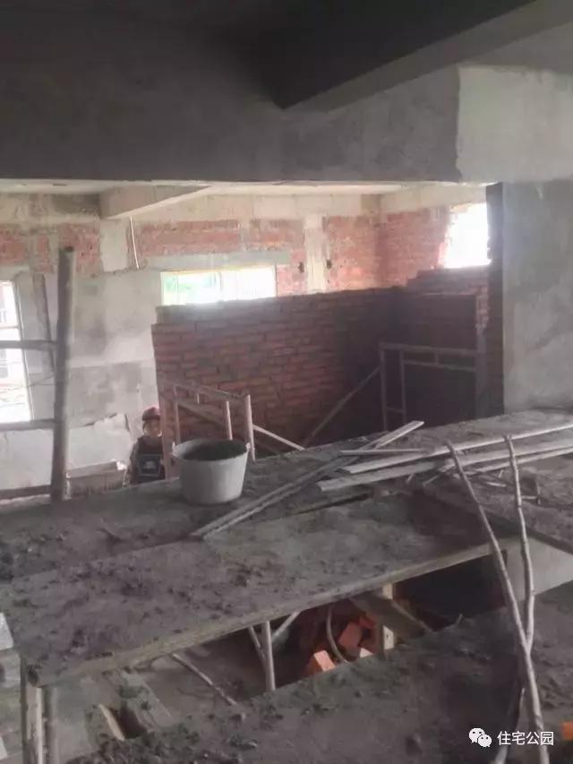 海南父子40萬(wàn)聯(lián)手自建2層養(yǎng)老房，這價(jià)錢(qián)你可信？