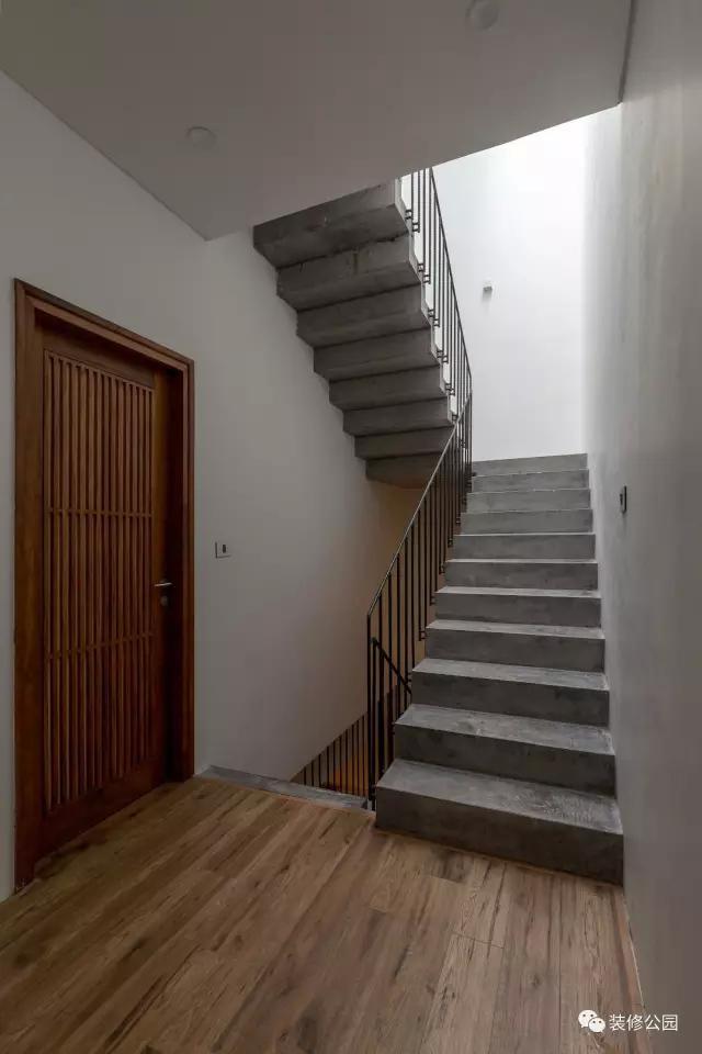 農(nóng)村別墅裝修這樣搞，比刷白墻還省錢，內(nèi)外墻都行