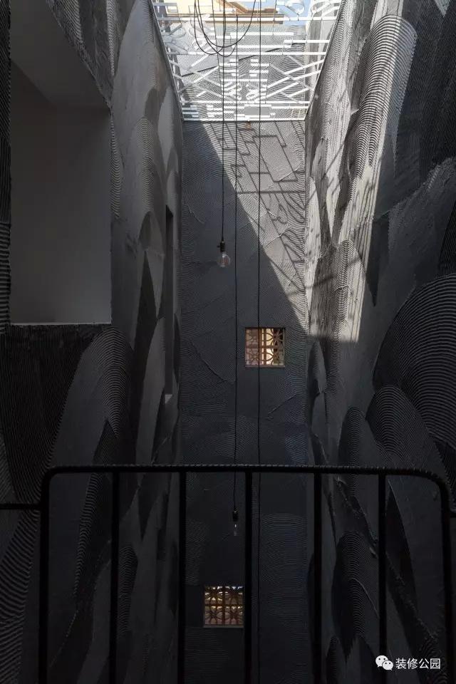 農(nóng)村別墅裝修這樣搞，比刷白墻還省錢，內(nèi)外墻都行