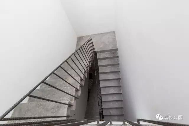 農(nóng)村別墅裝修這樣搞，比刷白墻還省錢，內(nèi)外墻都行