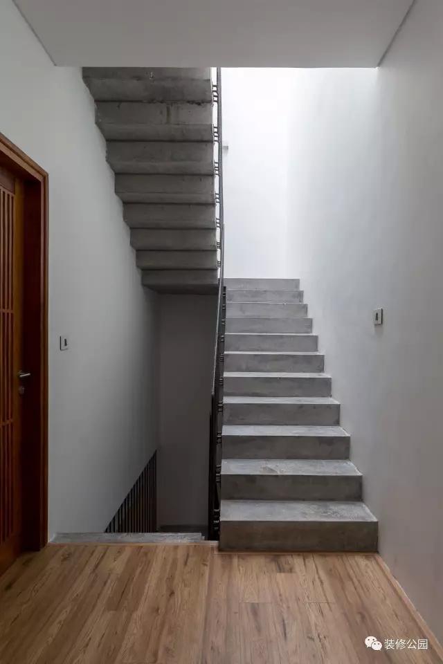 農(nóng)村別墅裝修這樣搞，比刷白墻還省錢，內(nèi)外墻都行