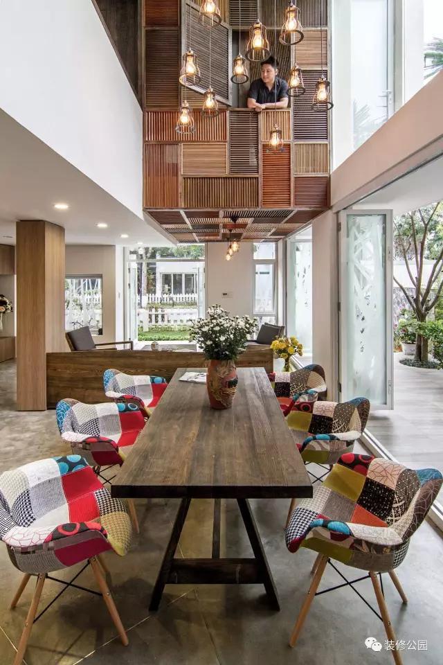 宅基地都是10米寬，人家的農(nóng)村別墅戶型好，裝修棒，學(xué)不？