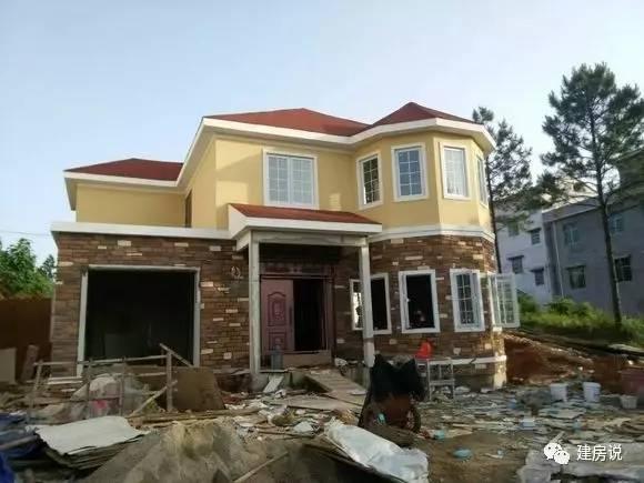 網(wǎng)友曬農(nóng)村自建別墅，經(jīng)濟美觀，放在大城市里都價值千萬