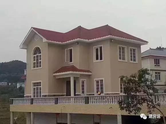 網(wǎng)友曬農(nóng)村自建別墅，經(jīng)濟美觀，放在大城市里都價值千萬