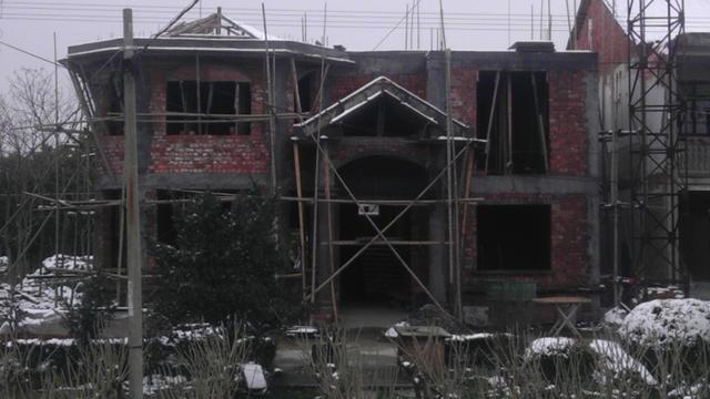 農村別墅建的太好看了，讓鄰居情何以堪