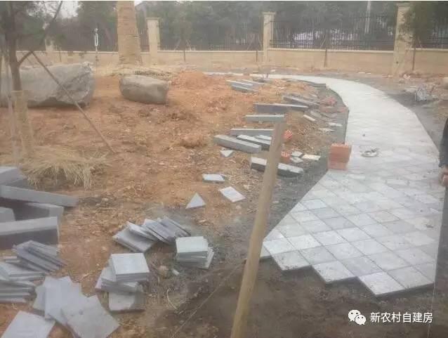 土豪曬500萬(wàn)農(nóng)村自建房，沒(méi)想到最后卻被網(wǎng)友扒皮