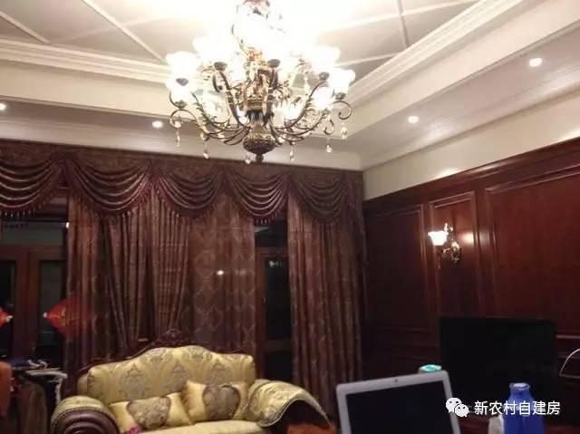 土豪曬500萬(wàn)農(nóng)村自建房，沒(méi)想到最后卻被網(wǎng)友扒皮