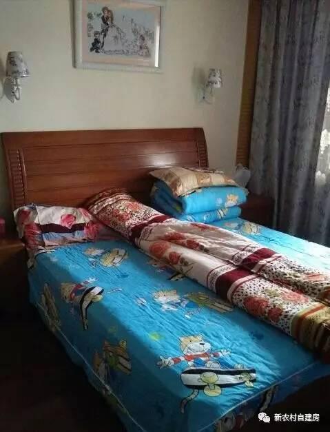 土豪曬500萬(wàn)農(nóng)村自建房，沒(méi)想到最后卻被網(wǎng)友扒皮