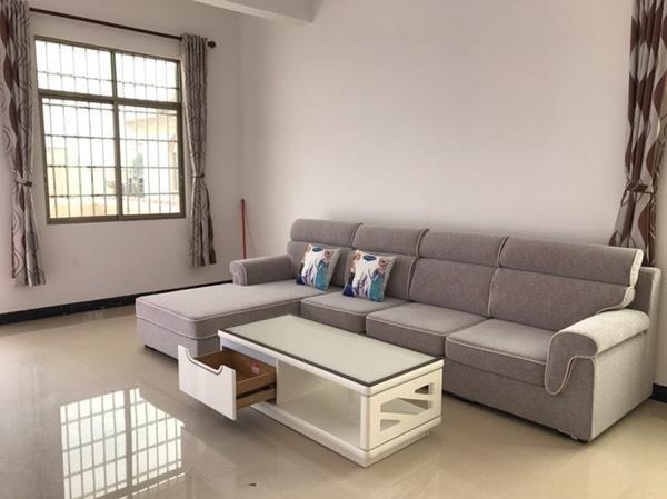 逃離深圳，我用70萬蓋了棟小別墅迎娶了白富美老婆