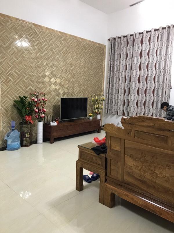 逃離深圳，我用70萬蓋了棟小別墅迎娶了白富美老婆