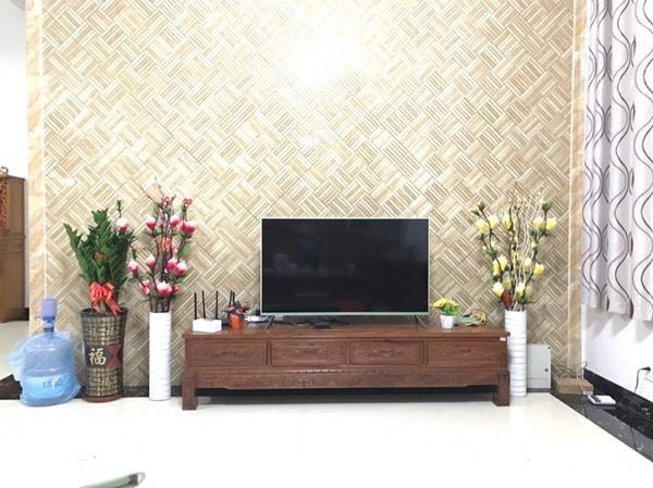 逃離深圳，我用70萬蓋了棟小別墅迎娶了白富美老婆