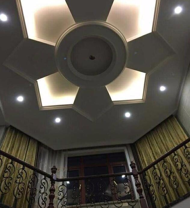 農村170萬的別墅，比上不城里的一間側所