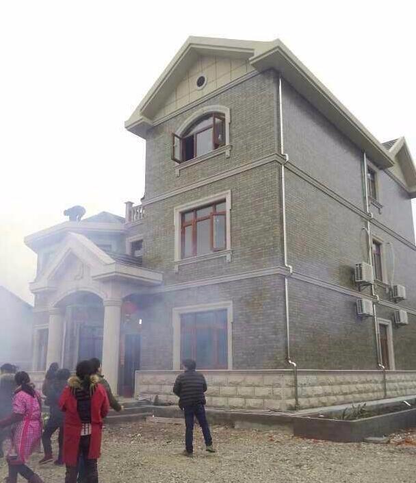 農村170萬的別墅，比上不城里的一間側所