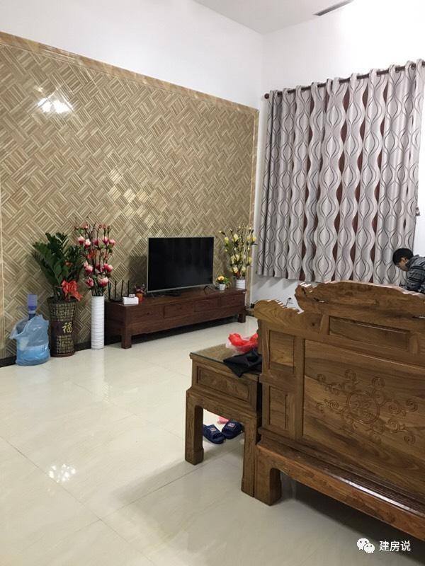 老板自建豪華洋氣的三層農(nóng)村別墅，不愧是福建的房子！