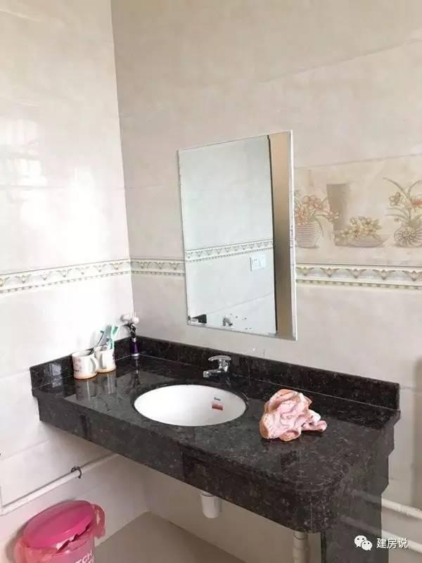 老板自建豪華洋氣的三層農(nóng)村別墅，不愧是福建的房子！