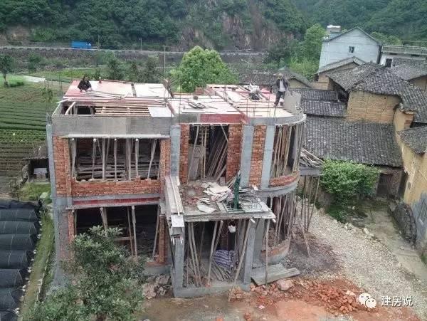 浙江網(wǎng)友自建三層農(nóng)村別墅，引全村仿建倍有面子