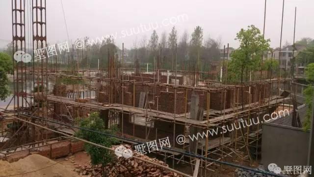 湖南小伙回鄉(xiāng)建三層大別墅，真的很漂亮！