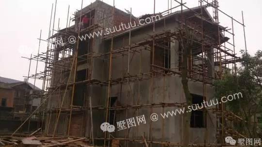 湖南小伙回鄉(xiāng)建三層大別墅，真的很漂亮！