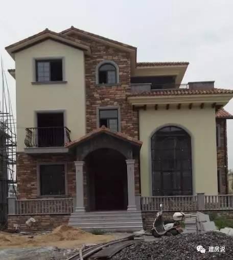 蘇州網(wǎng)友曬三層農(nóng)村別墅，帶洋氣花園很有格局