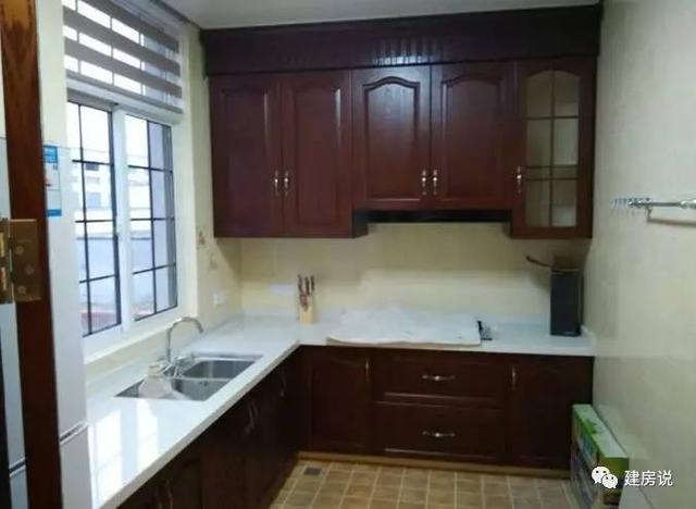 蘇州網(wǎng)友曬三層農(nóng)村別墅，帶洋氣花園很有格局