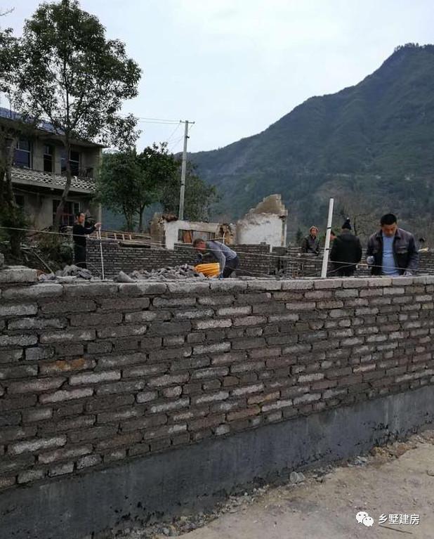 13萬(wàn)自建農(nóng)村二層小樓，超值，雖然外觀普通，但戶型超實(shí)用