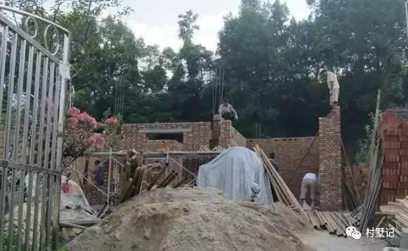 陜西二層農(nóng)村小別墅，建好了風(fēng)格很別致