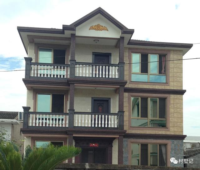 這些建好的農(nóng)村別墅，可能比城里商品房好100倍