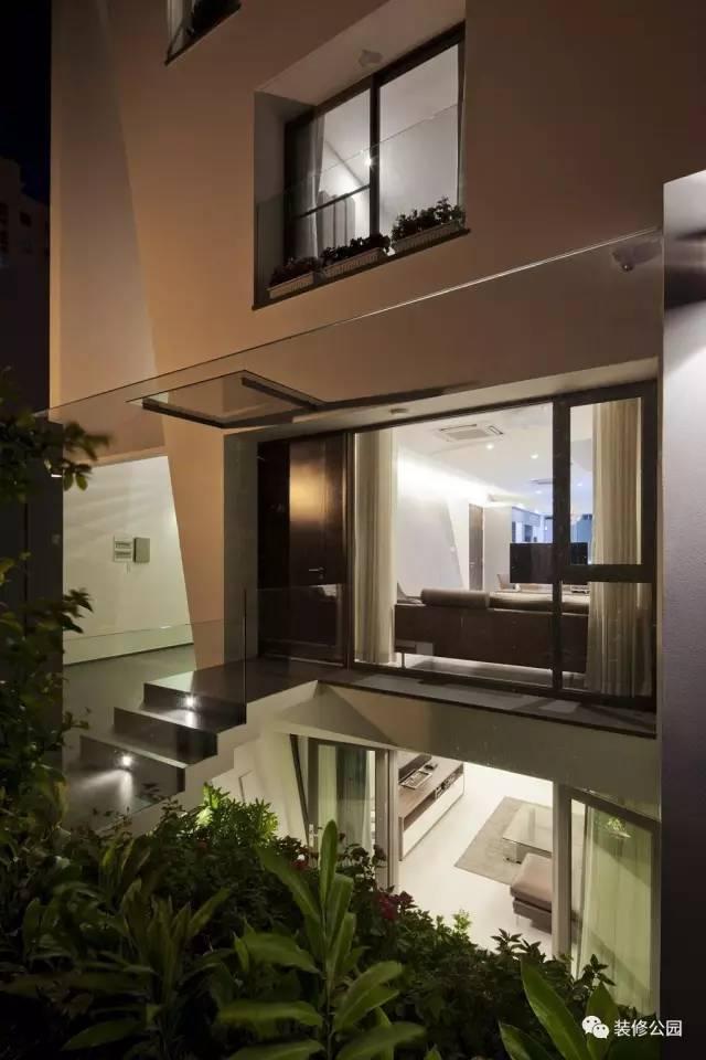 7.5X15米現(xiàn)代鄉(xiāng)村別墅，設計核心是采光，帶地下室含平面圖