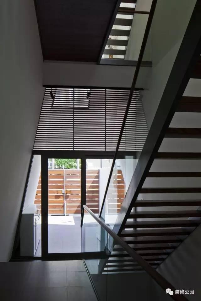 7.5X15米現(xiàn)代鄉(xiāng)村別墅，設計核心是采光，帶地下室含平面圖