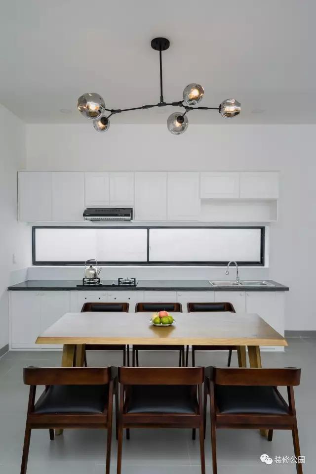 傳統(tǒng)堂屋加現(xiàn)代客廳，這才是農(nóng)村別墅正確打開方式