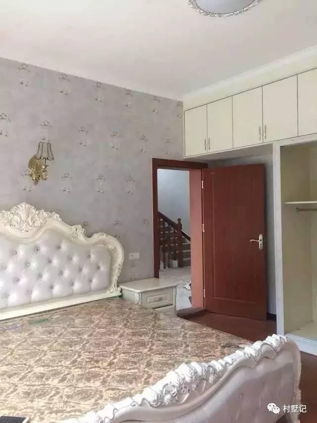 網(wǎng)友在老家建農(nóng)村別墅，大面積落地窗讓家里每個人都點贊