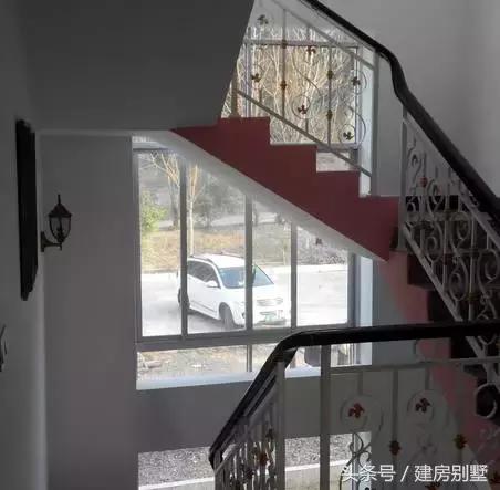 自建三層小別墅施工方式引熱議，江西老表說(shuō)出了心里話