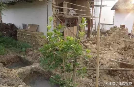 自建三層小別墅施工方式引熱議，江西老表說(shuō)出了心里話