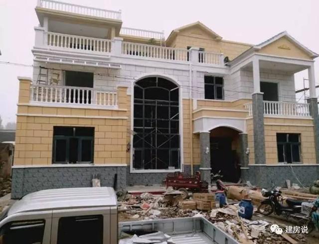 80后花50萬自建三層別墅，造型漂亮惹村里人都羨慕