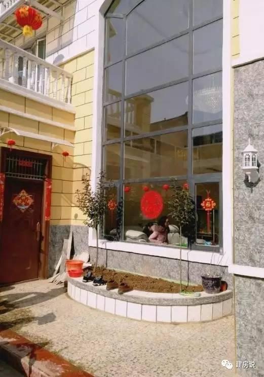 80后花50萬自建三層別墅，造型漂亮惹村里人都羨慕