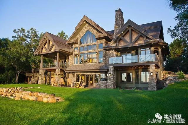 10棟比較純正的歐美風(fēng)格別墅外觀效果圖片，好看