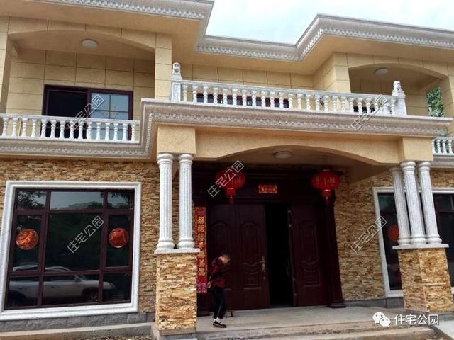 2024年最火爆的農(nóng)村自建房戶型，附施工過程和完工圖