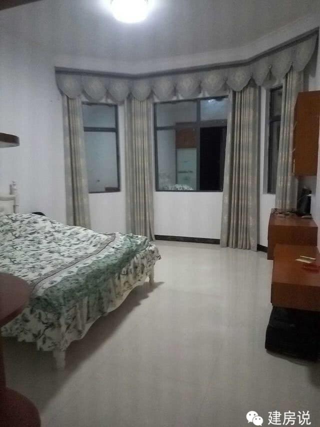 小伙回老家自建四層樓房，轟動(dòng)整個(gè)村