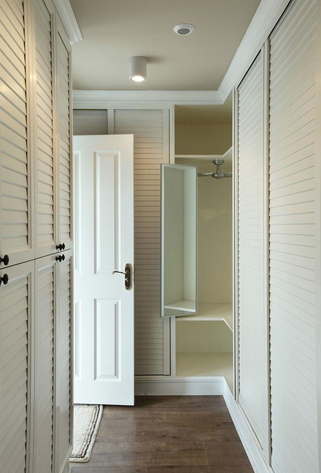 雙胞胎兒子結(jié)婚！鄭州某富豪裝兩套300平別墅作為婚房！