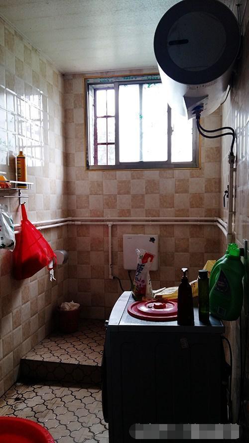 離開深圳7年，曬曬我姐農(nóng)村自建別墅，博古架和樓梯太贊了！