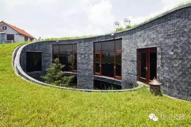 別墅 | 自建房別墅做成這樣也是絕了，滿眼的綠色！