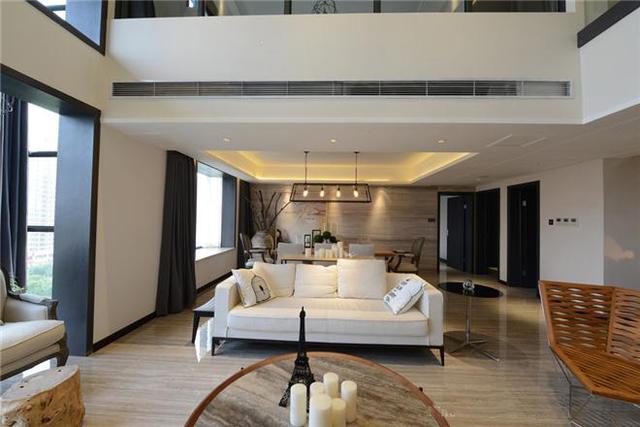 云溪花園，現(xiàn)代簡約別墅裝修，挑空的設(shè)計(jì)也很美！