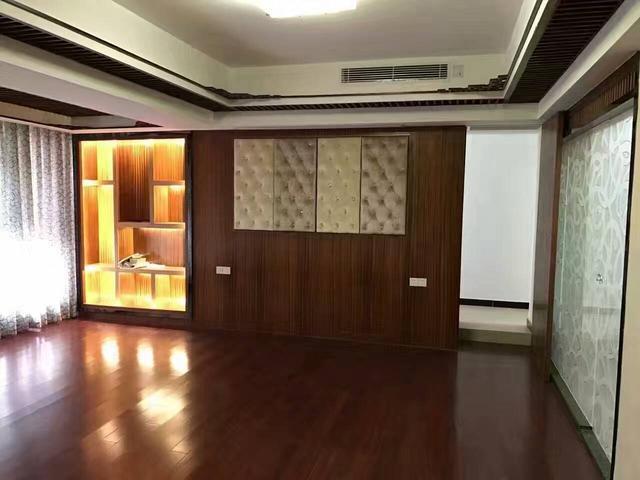 曬曬我在深圳大梅沙三千萬(wàn)的海景別墅！